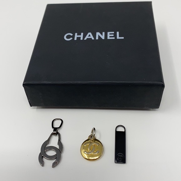 Three CHANEL Metal Zipper Pull - Picture 2 of 11